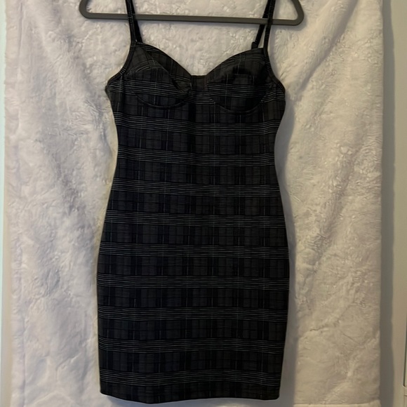 Dresses & Skirts - Spaghetti Strap Dress